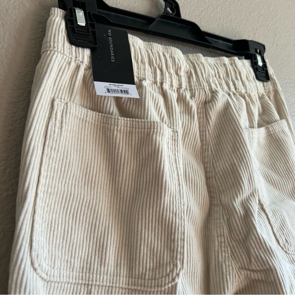NWT No Boundaries Men’s Corduroy Joggers
